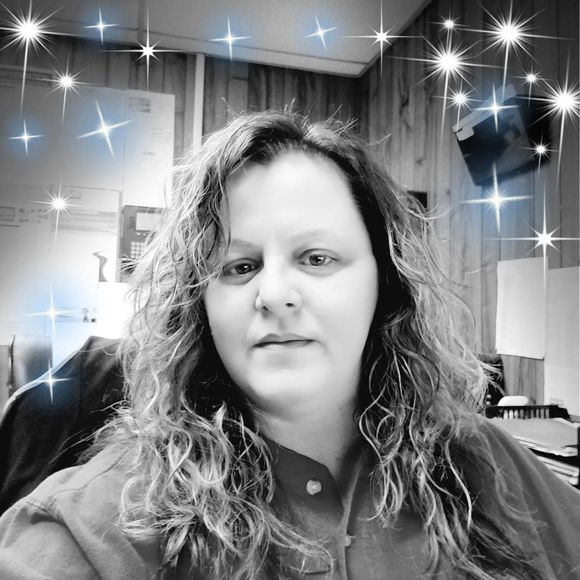 Meet your Posher, Dawn - Picture 1 of 1